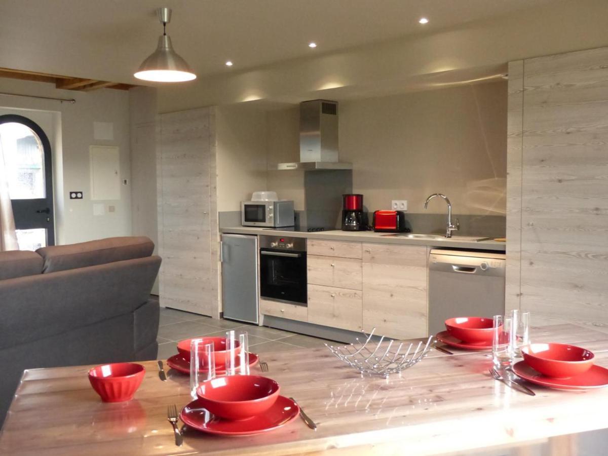 Gite Renove Avec Terrasse, Poele A Bois Et Wifi A Chapeau - Fr-1-489-79 エクステリア 写真