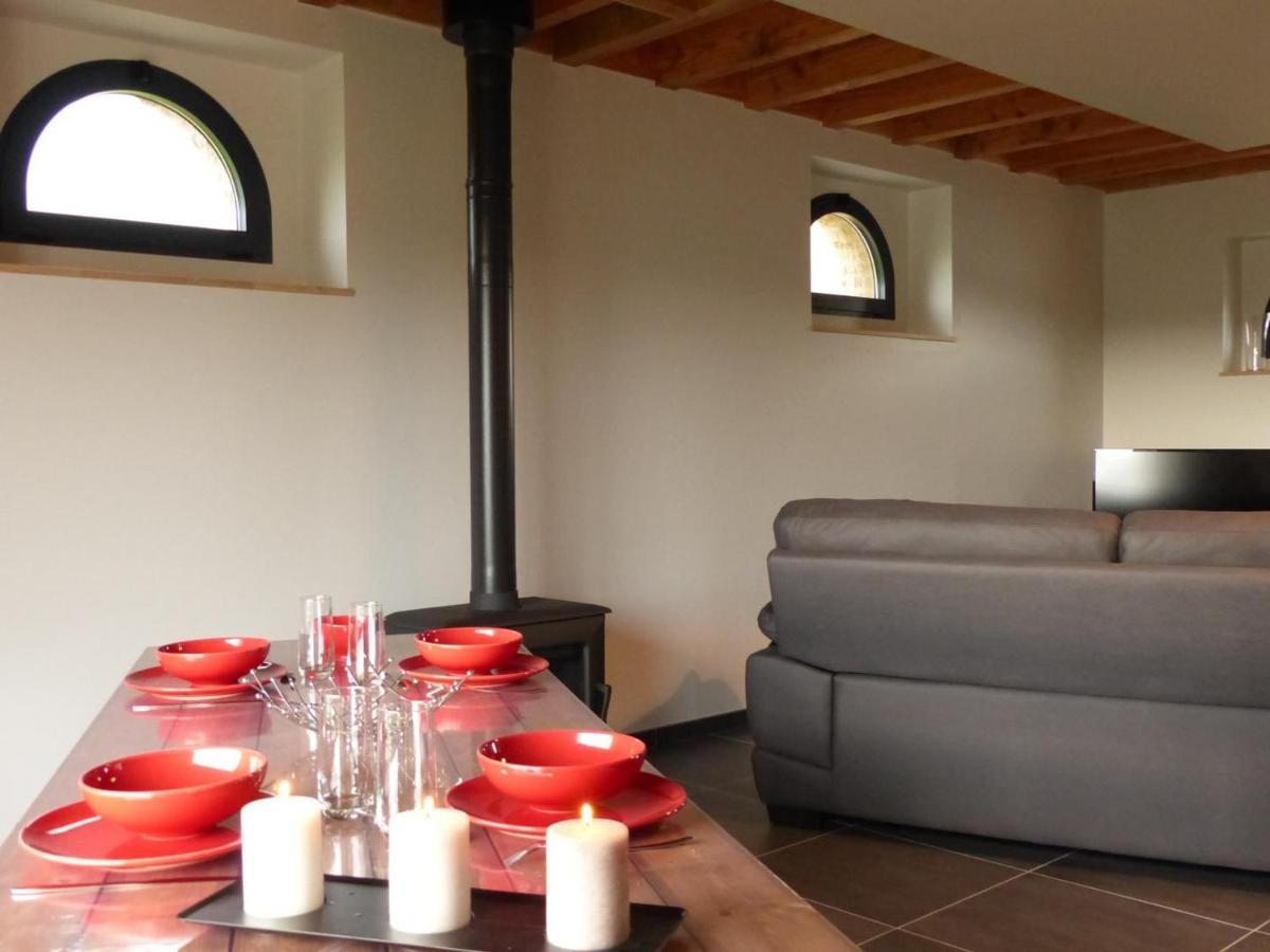 Gite Renove Avec Terrasse, Poele A Bois Et Wifi A Chapeau - Fr-1-489-79 エクステリア 写真