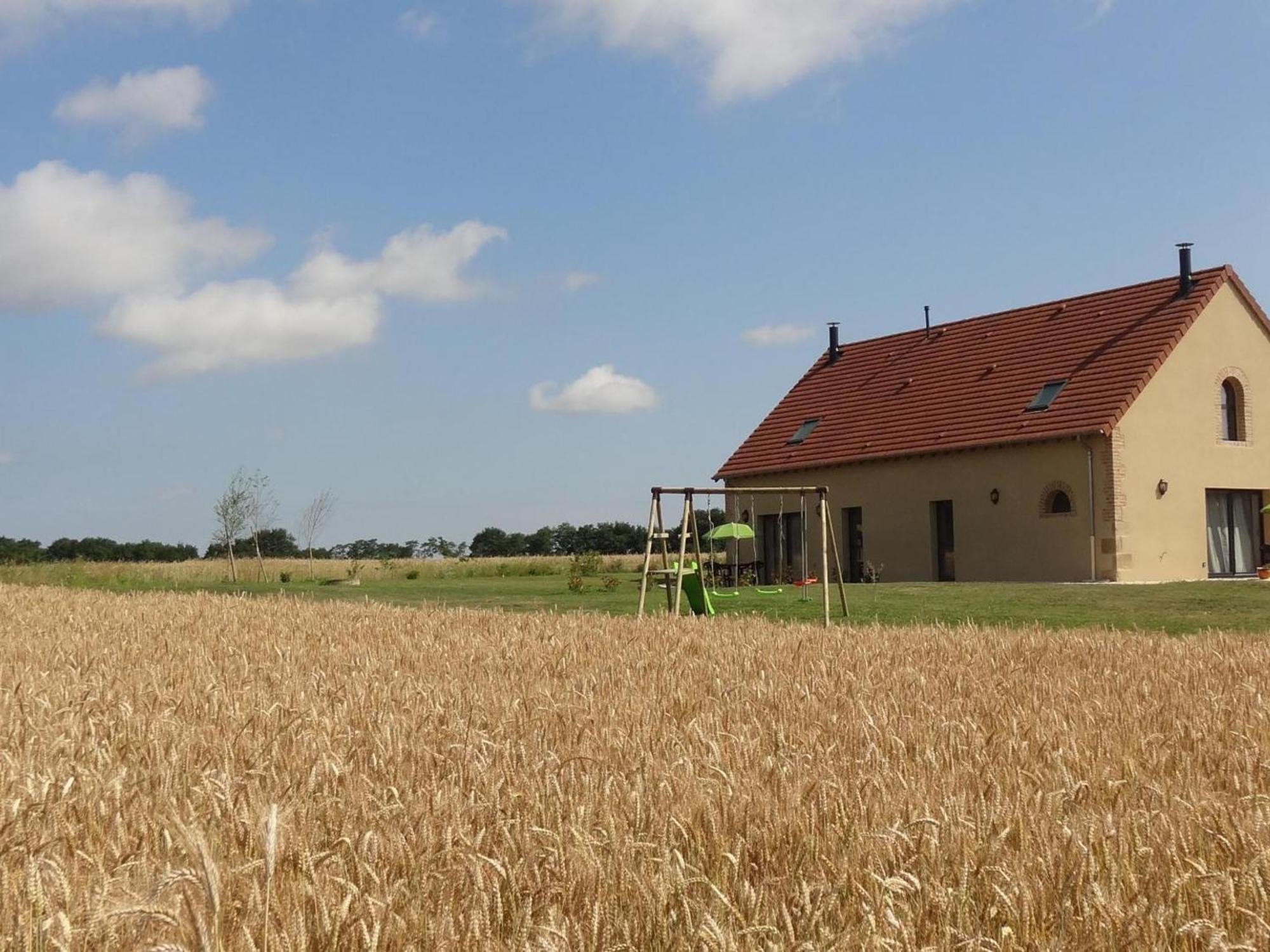 Gite Renove Avec Terrasse, Poele A Bois Et Wifi A Chapeau - Fr-1-489-79 エクステリア 写真